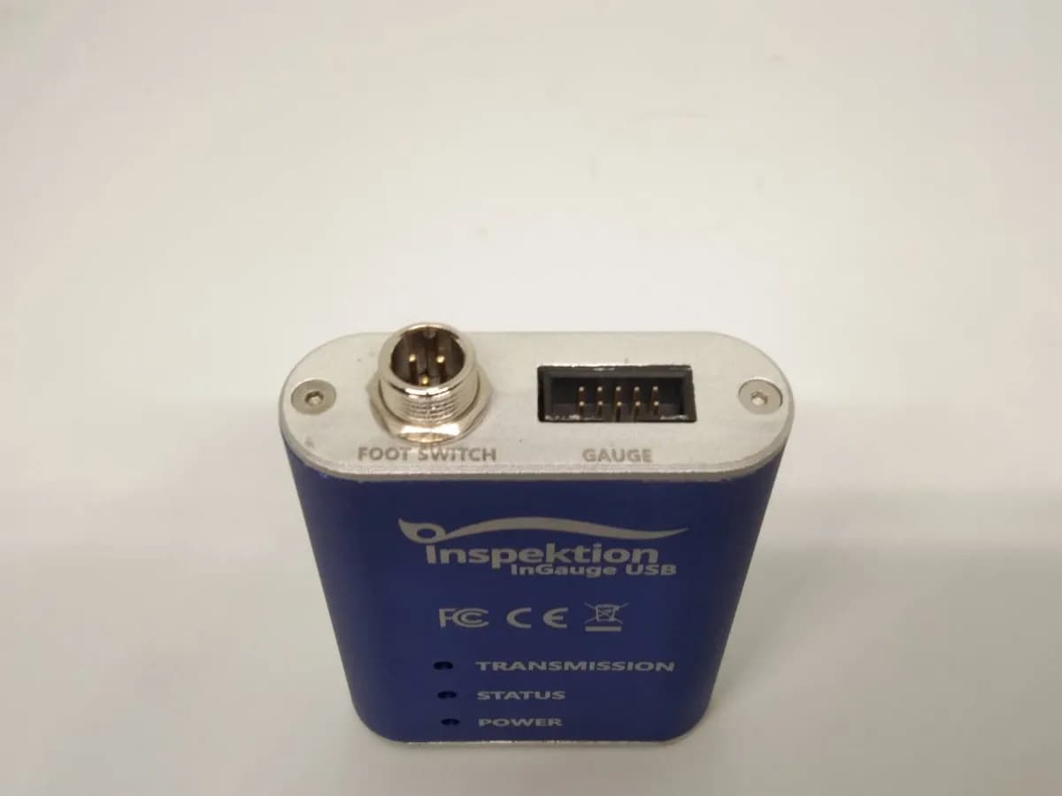 ด้านบน InGauge USB มีพอร์ต FOOT SWITCH และพอร์ต GAUGE สำหรับต่อเครื่องมือวัด